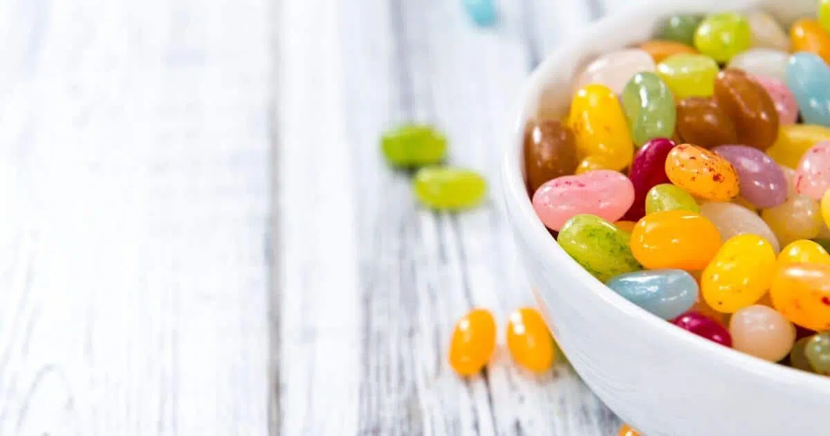 White bowl filled with Jelly Belly jelly beans.
