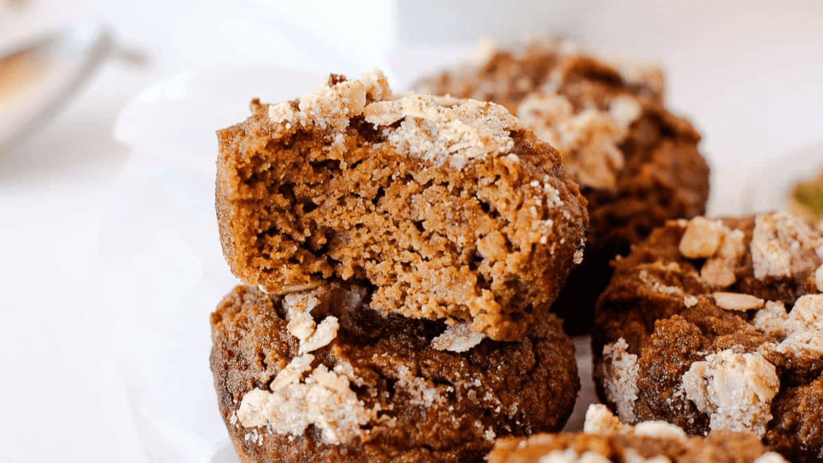Muffins made of pumpkin and almond flour.
