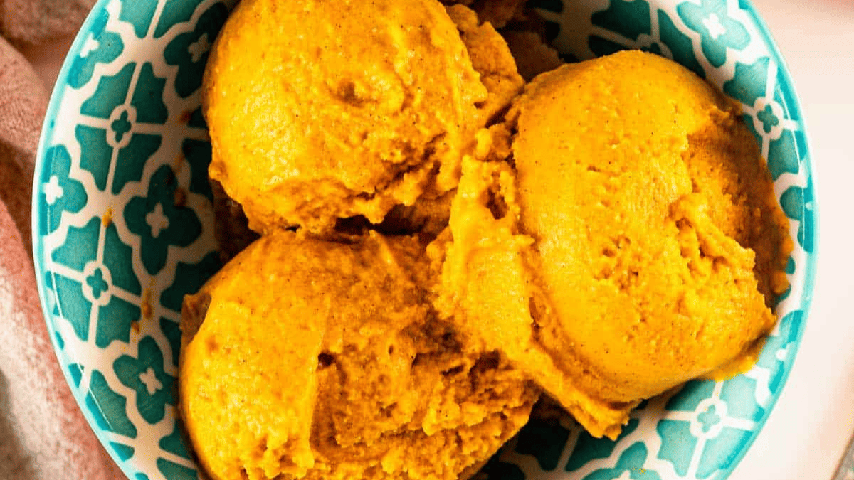 A bowl of pumpkin pie ice cream.