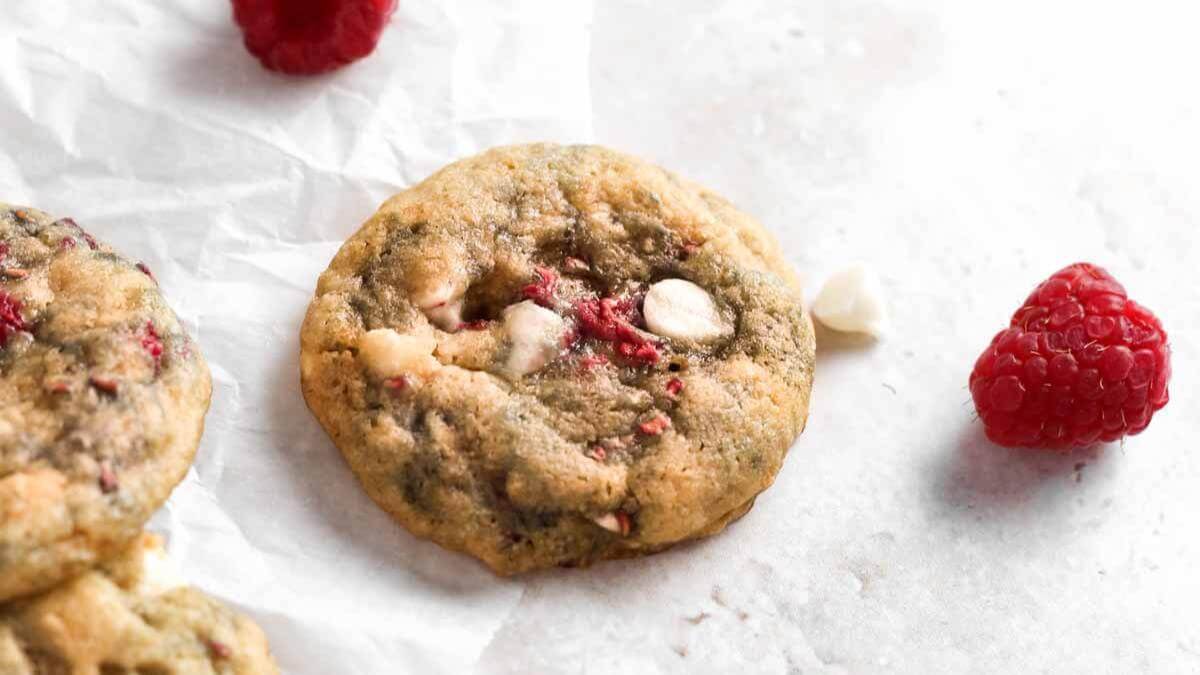 Cookies with raspberries and white chocolate chips.