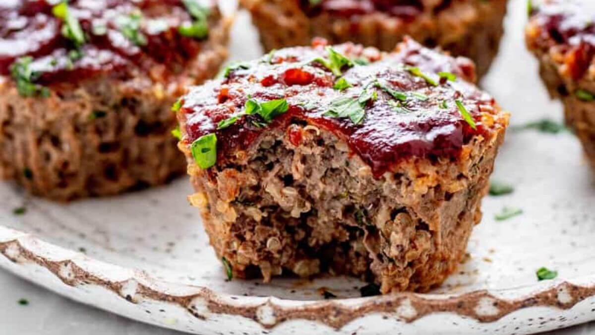 Bbq meatloafs on a plate.
