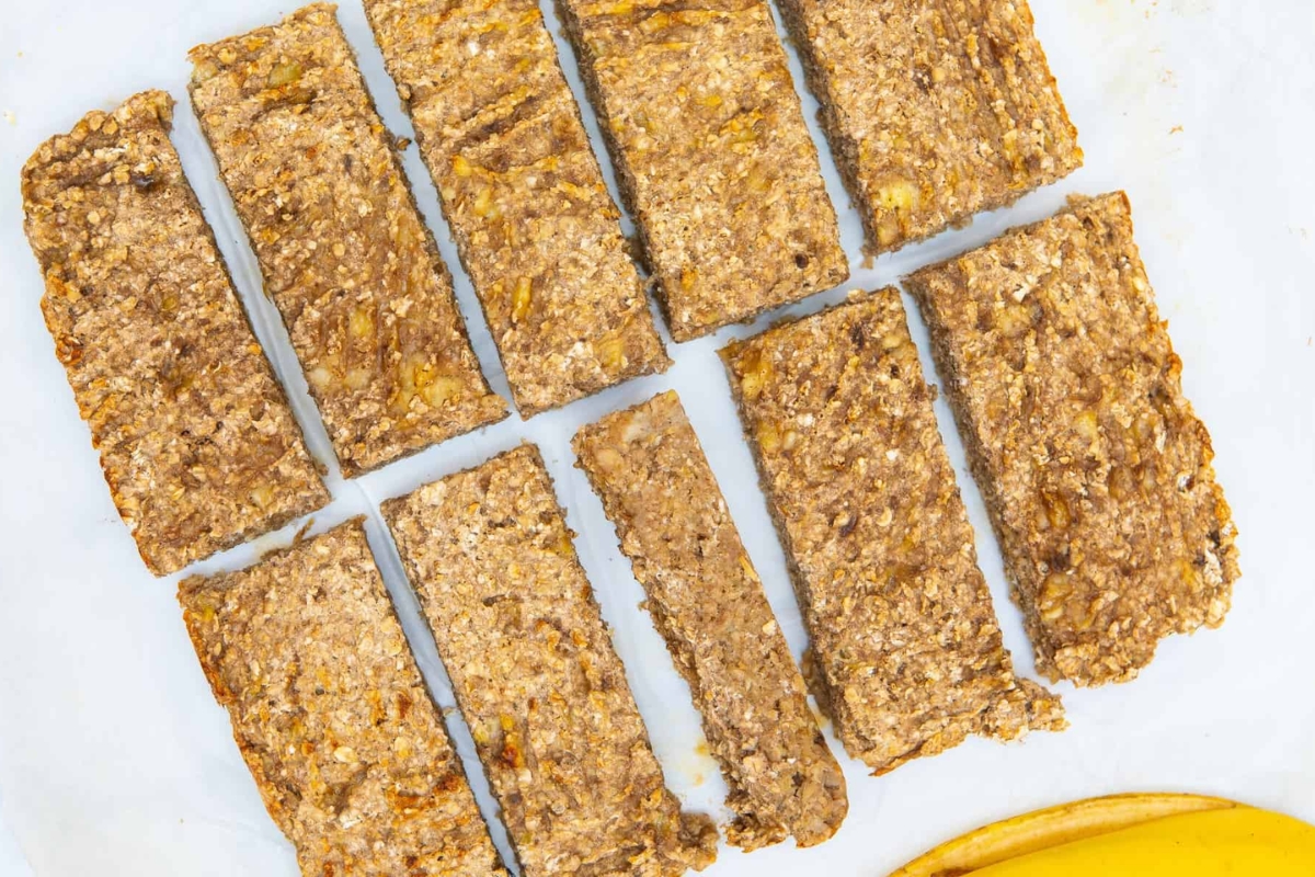 Banana breakfast bars.