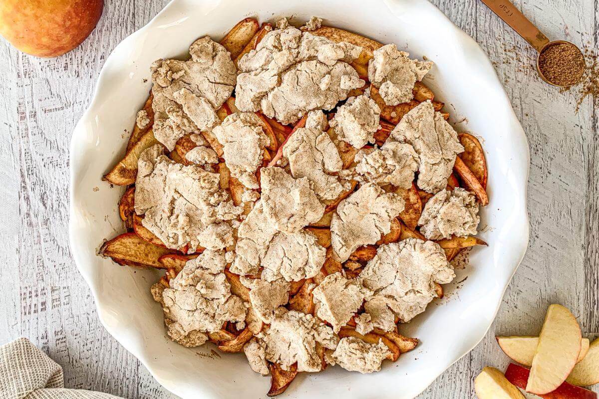 Apple crumble in a dish.