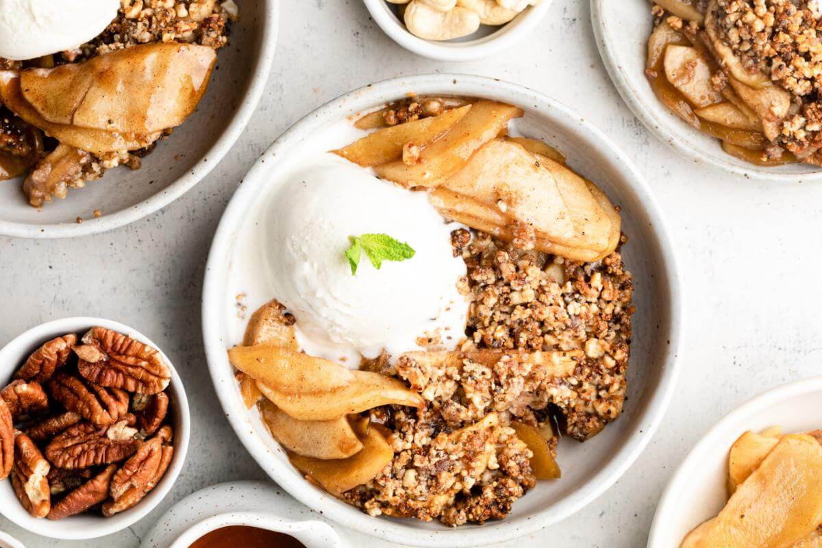 Apple crisp in a bowl.