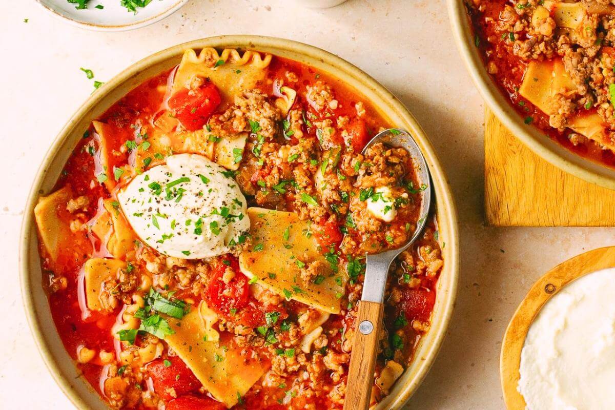 Lasagna soup in a bowl.