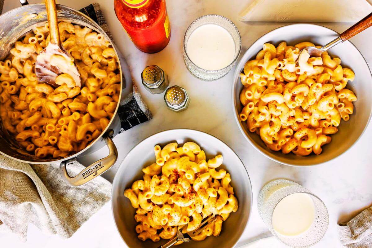 Bowls full of mac and cheese.