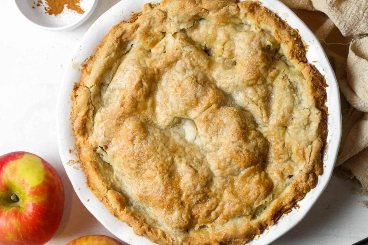 An apple pie.