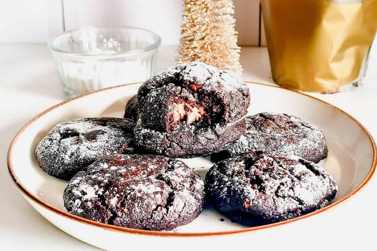 A plate of chocolate crinkle cookies.