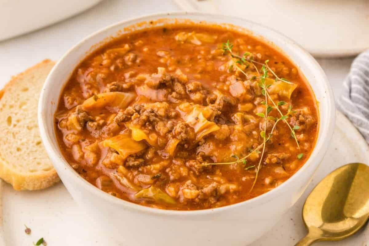 A bowl of cabbage roll soup.