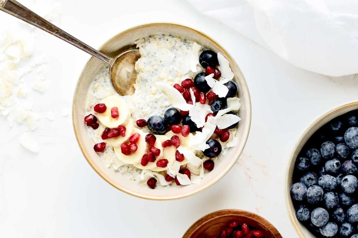 Vanilla Overnight Oats topped with fresh fruits.