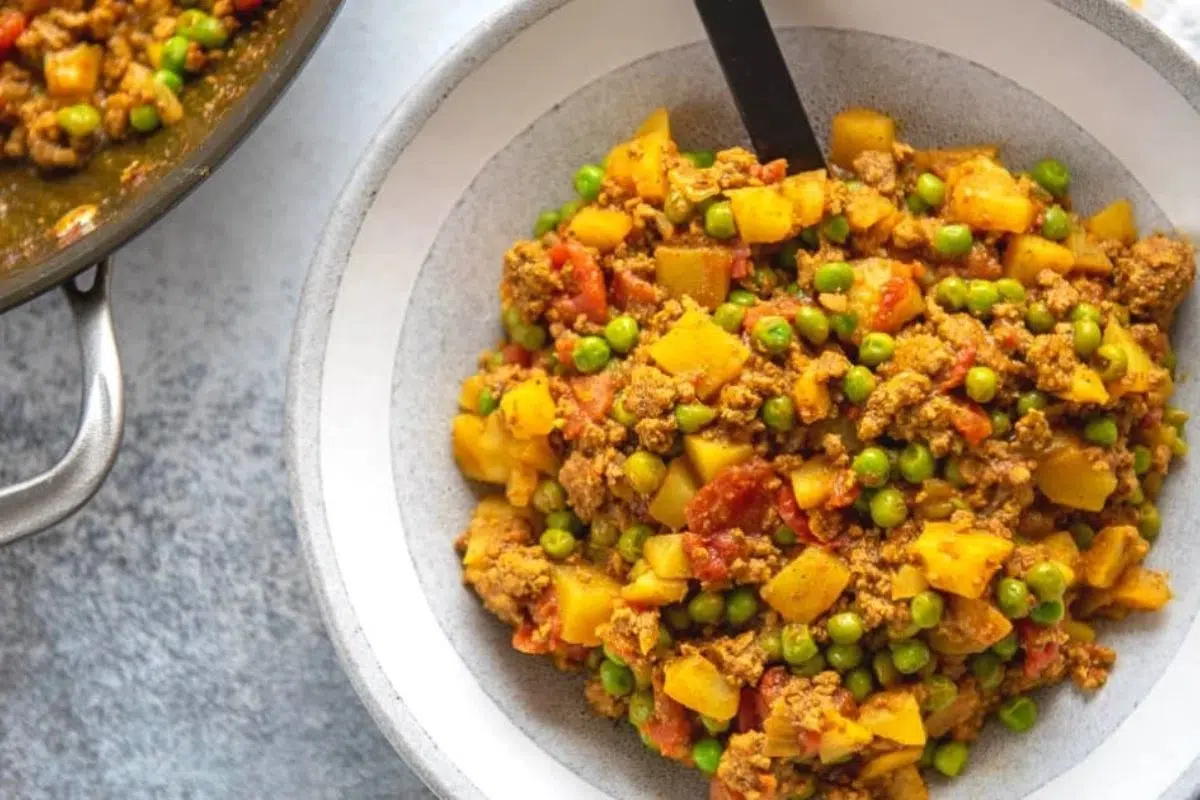 Ground beef curry in a bowl.