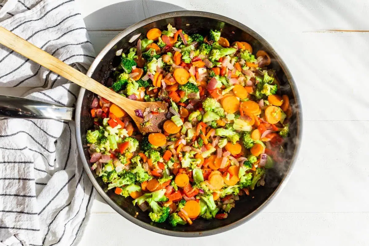 Beef stir fry in a pot.