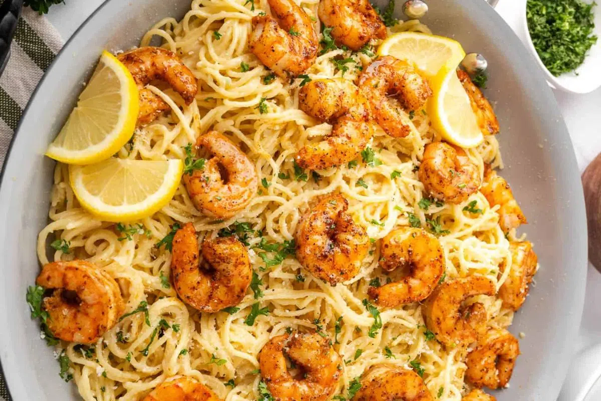 Lemon pasta with shrimp.