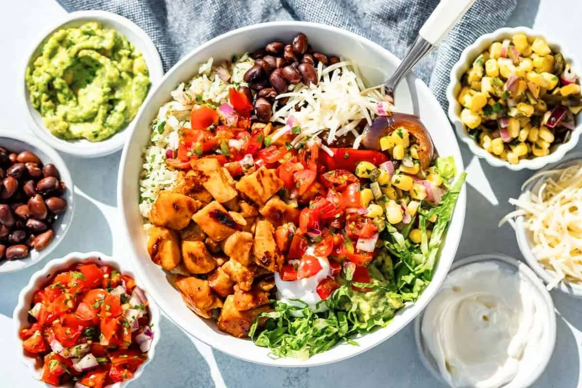 A bowl of Chipotle Honey Chicken.