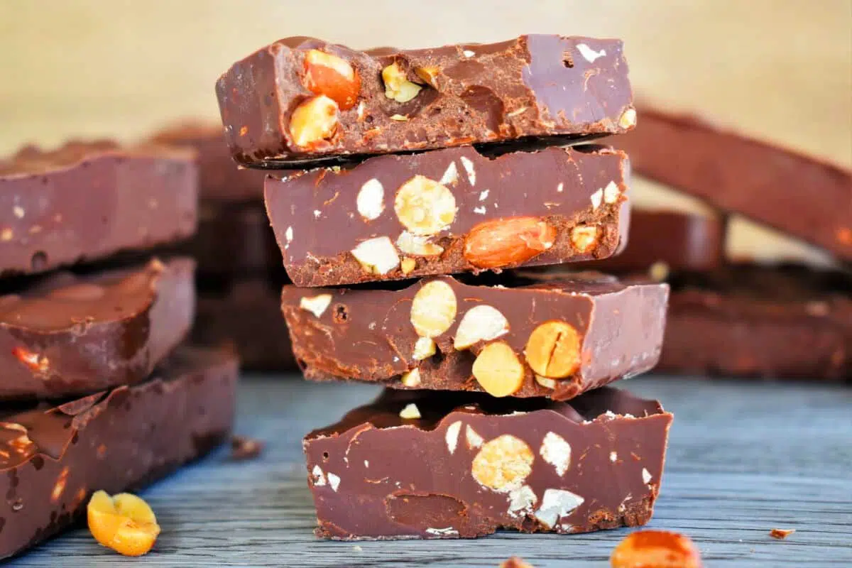 Cuban Lunch Chocolate Bar close up look.