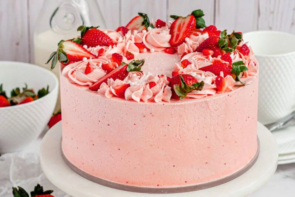 A strawberry cake.