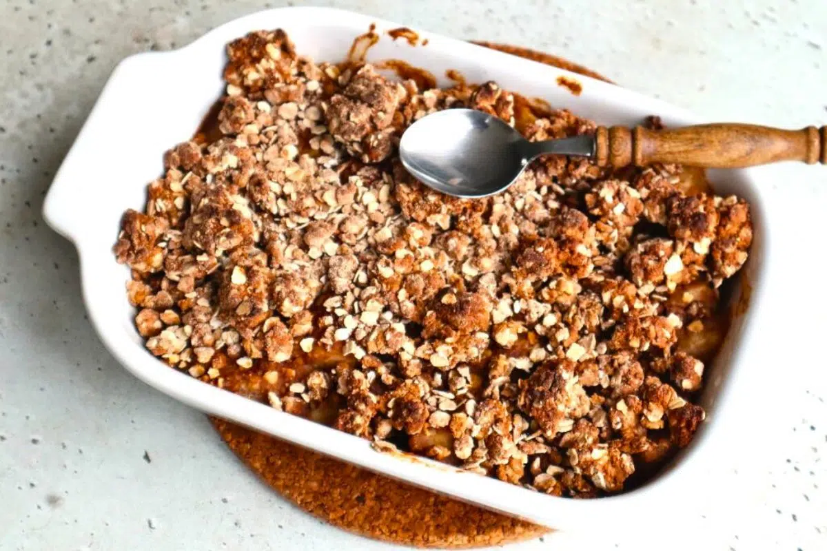 Vegan Pear Crumble with Chestnut and Oat Flour in a baking dish.