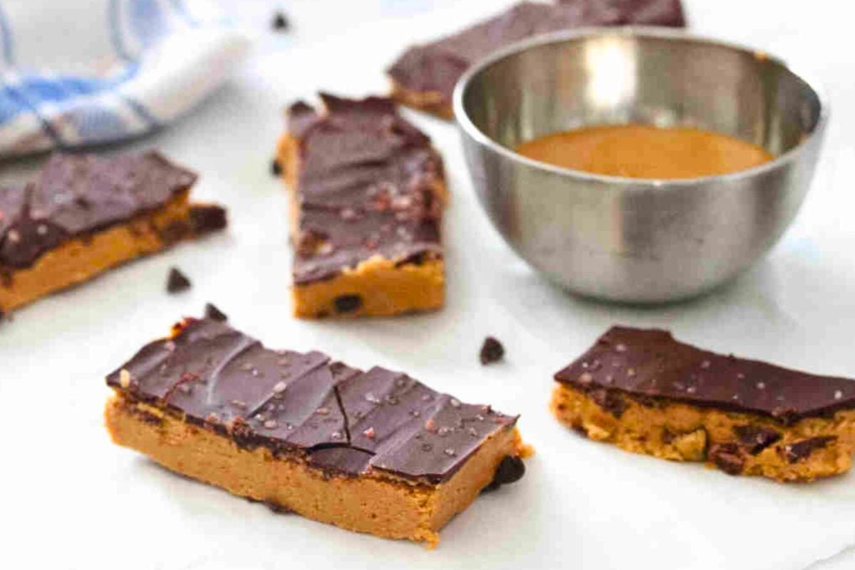 4 Ingredient Protein Bars on a table.