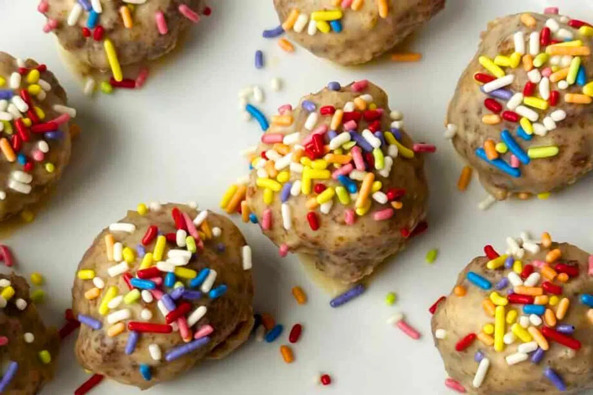 Gluten Free Cake Pops close up look.