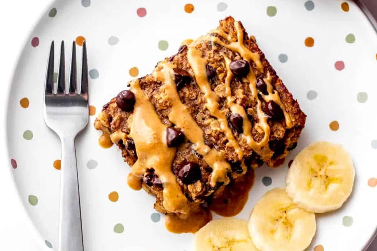 Baked Chocolate Chip Oatmeal served on a plate.