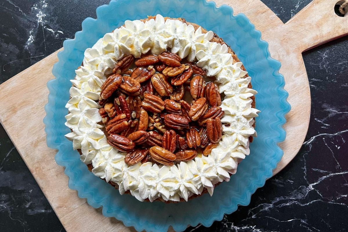 Caramel Pecan Cheesecake