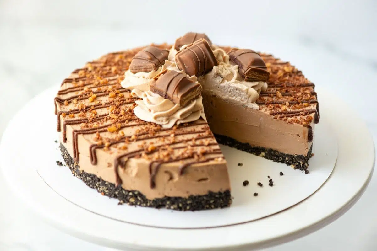 Nutella Cheesecake topped with hazelnuts.