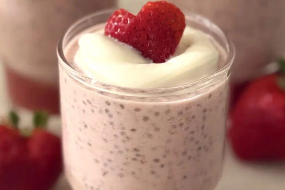 Rich and Creamy Strawberry Chia Pudding