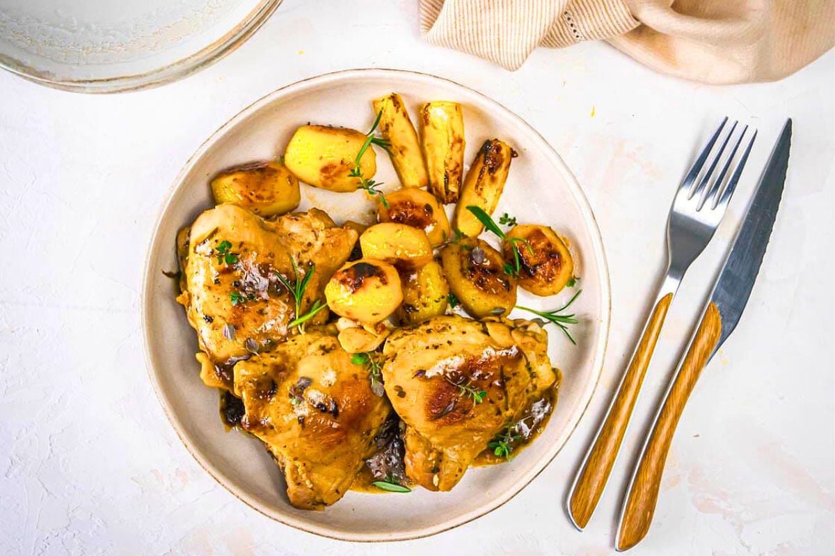 Skillet Greek Lemon Chicken Thighs in a plate. 