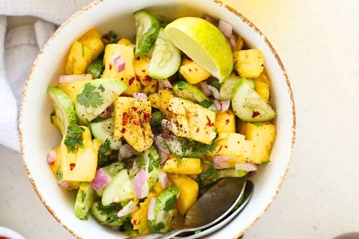 Spicy Pineapple Cucumber Salad