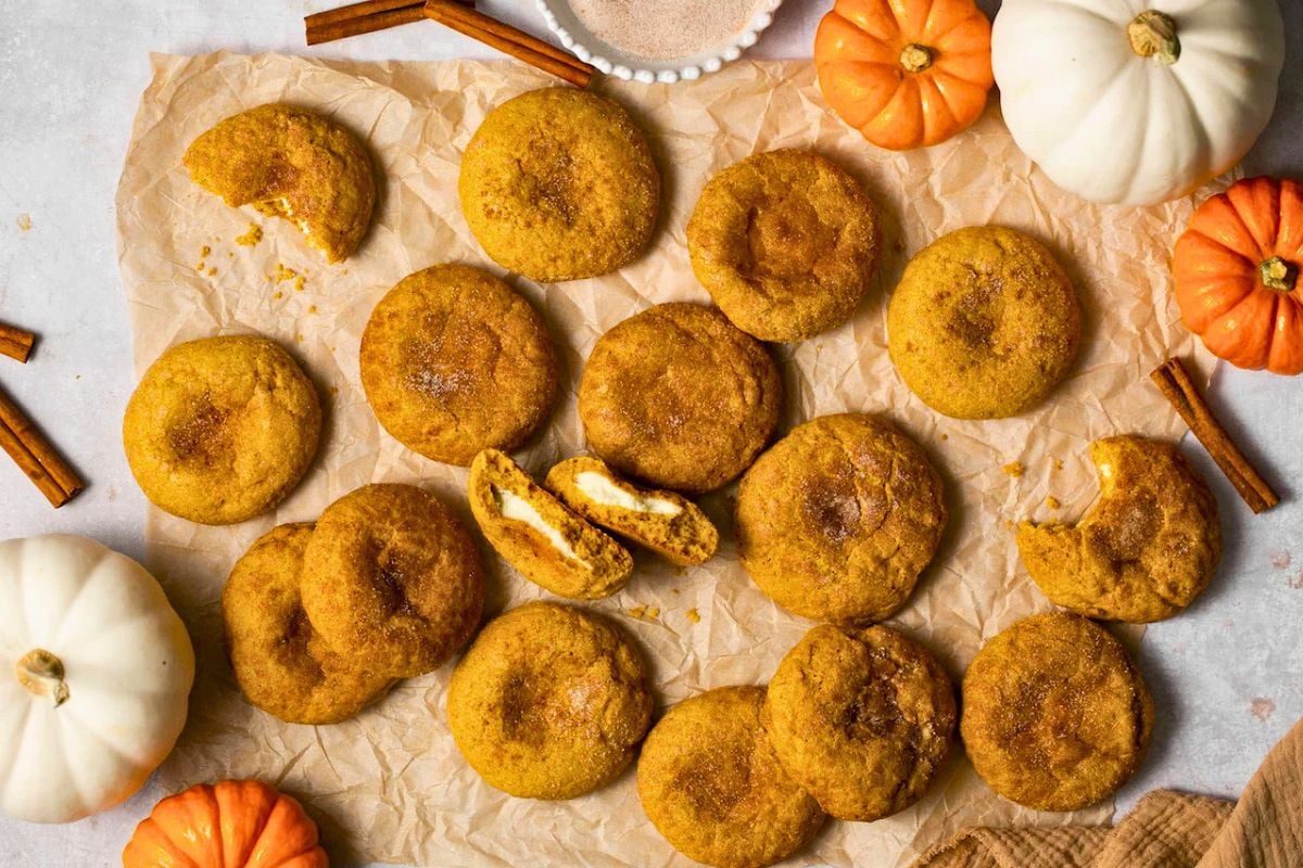 Pumpkin Cheesecake Cookies overhead view.