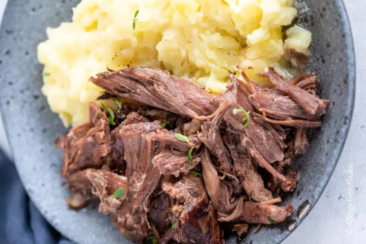 ie-canva_free__studio_philippines-chapati_flour-2655979