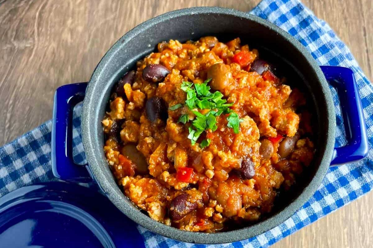 Cocoa Powder Chili in a pot.