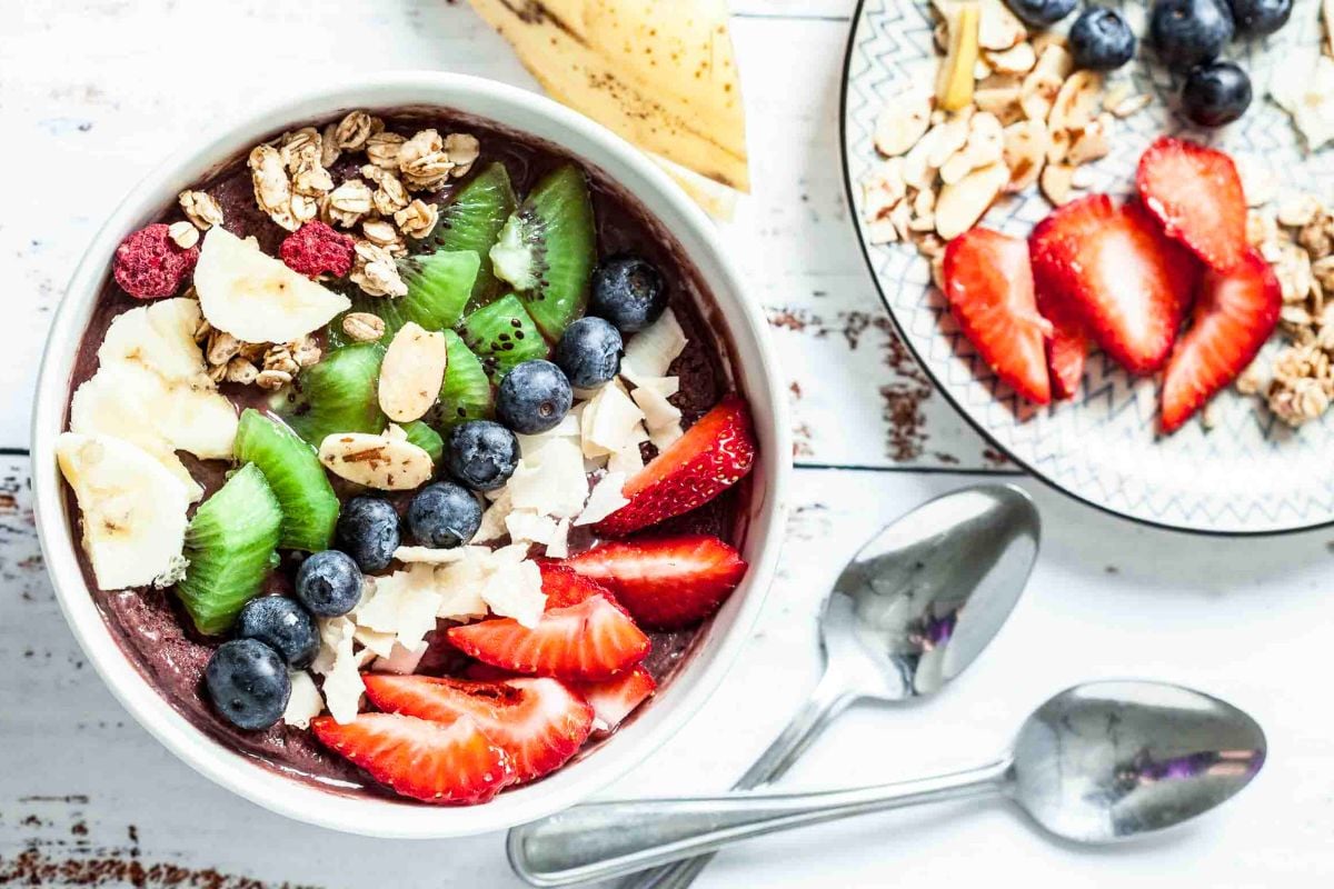 Acaí Bowl overhead view.