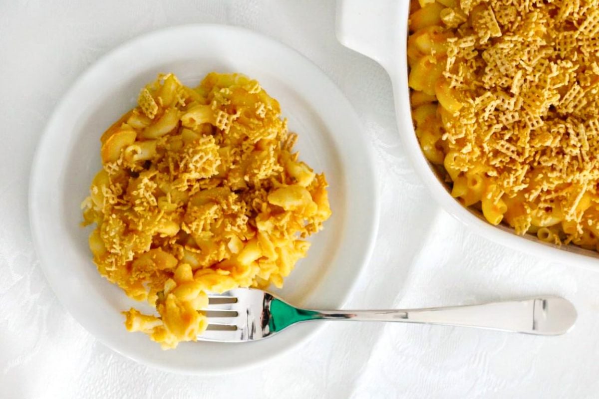 Baked Vegan Mac and Cheese served on a plate.