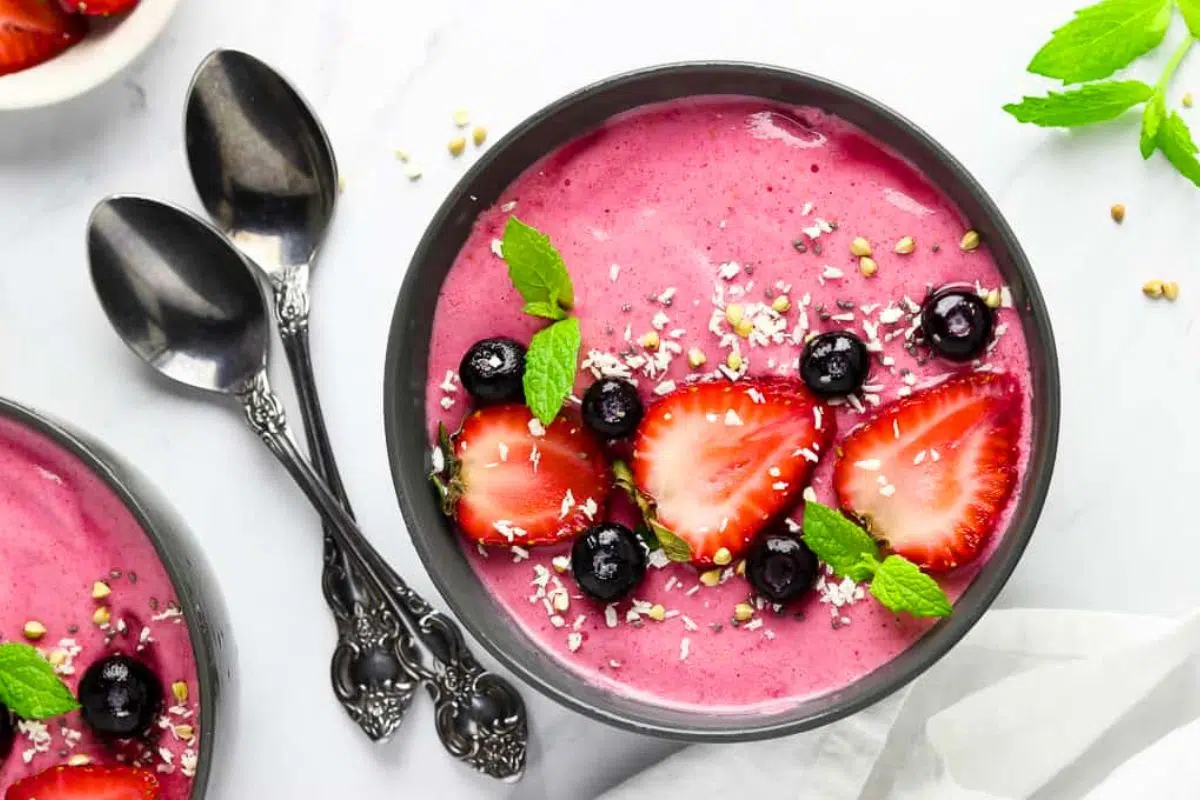Berry Smoothie Bowl overhead view.