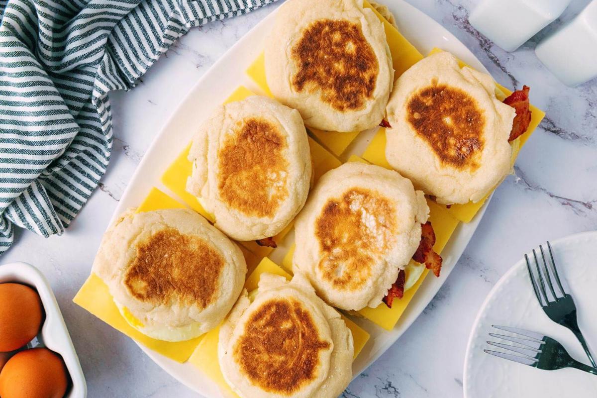 Make-Ahead Freezer Breakfast Sandwiches for Meal Prep