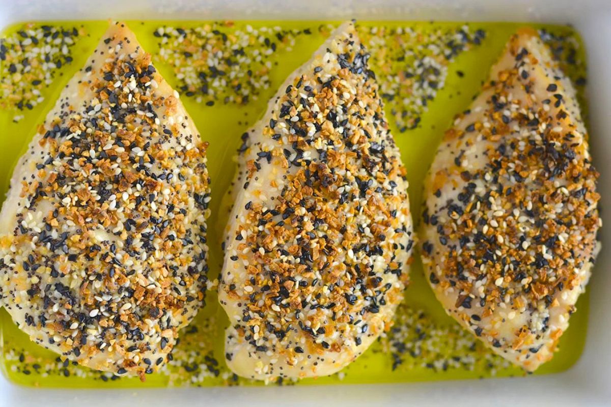 Everything Bagel Chicken close up look.