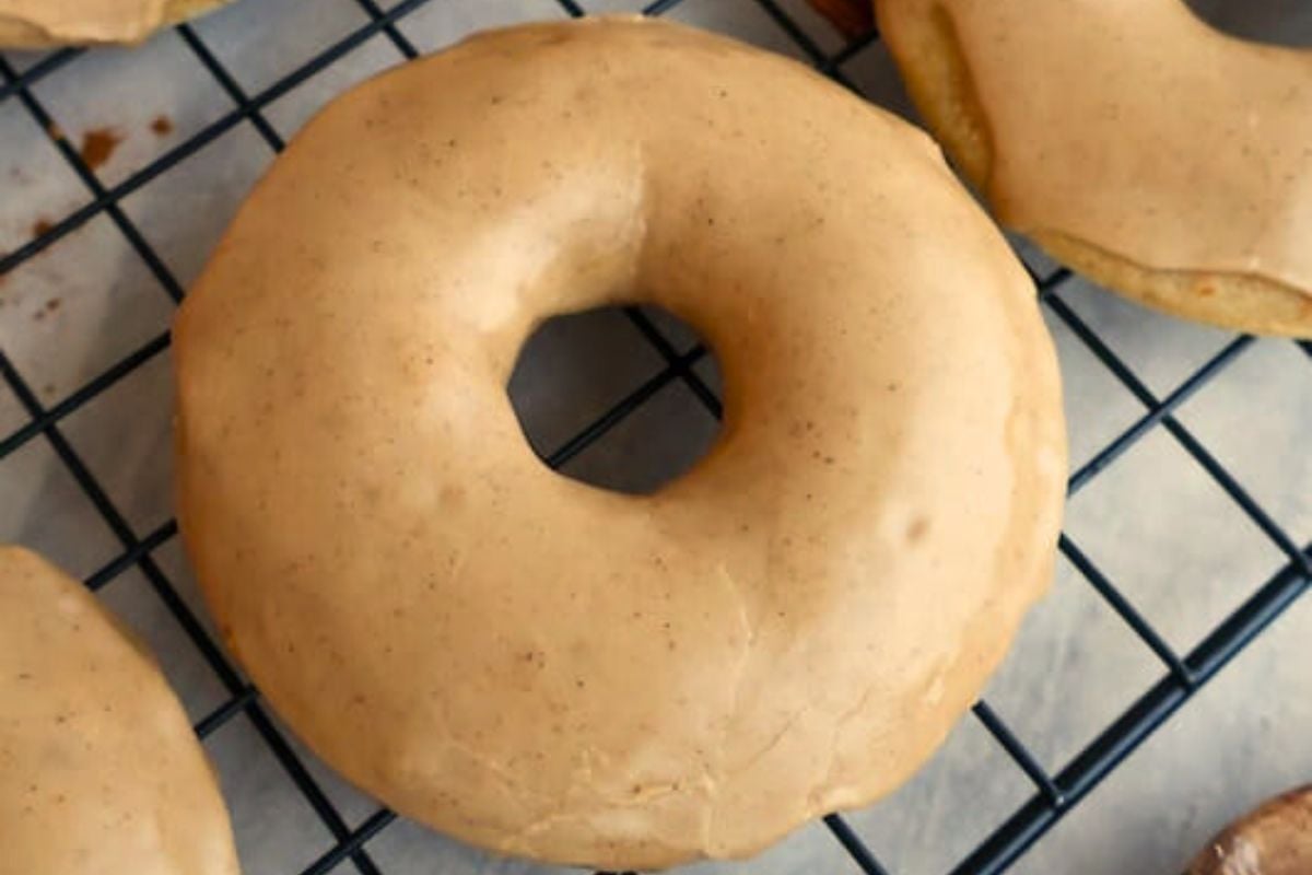 Apple Pie Donuts close up look.