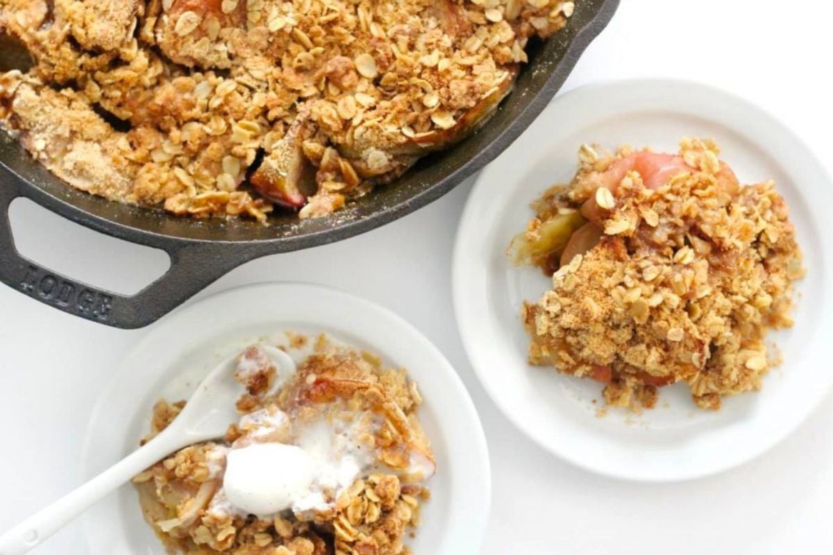 Apple Crisp overhead view.