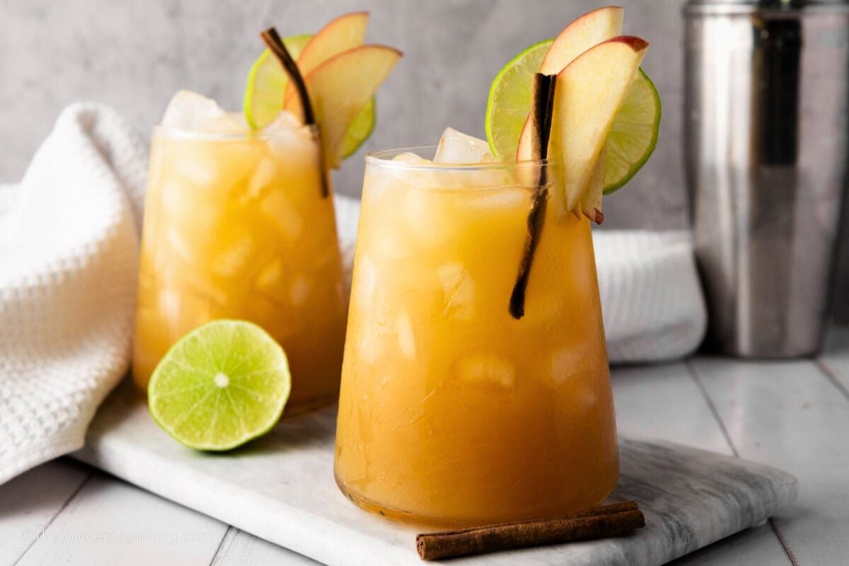 Apple Cider Mule Mocktail close up look.