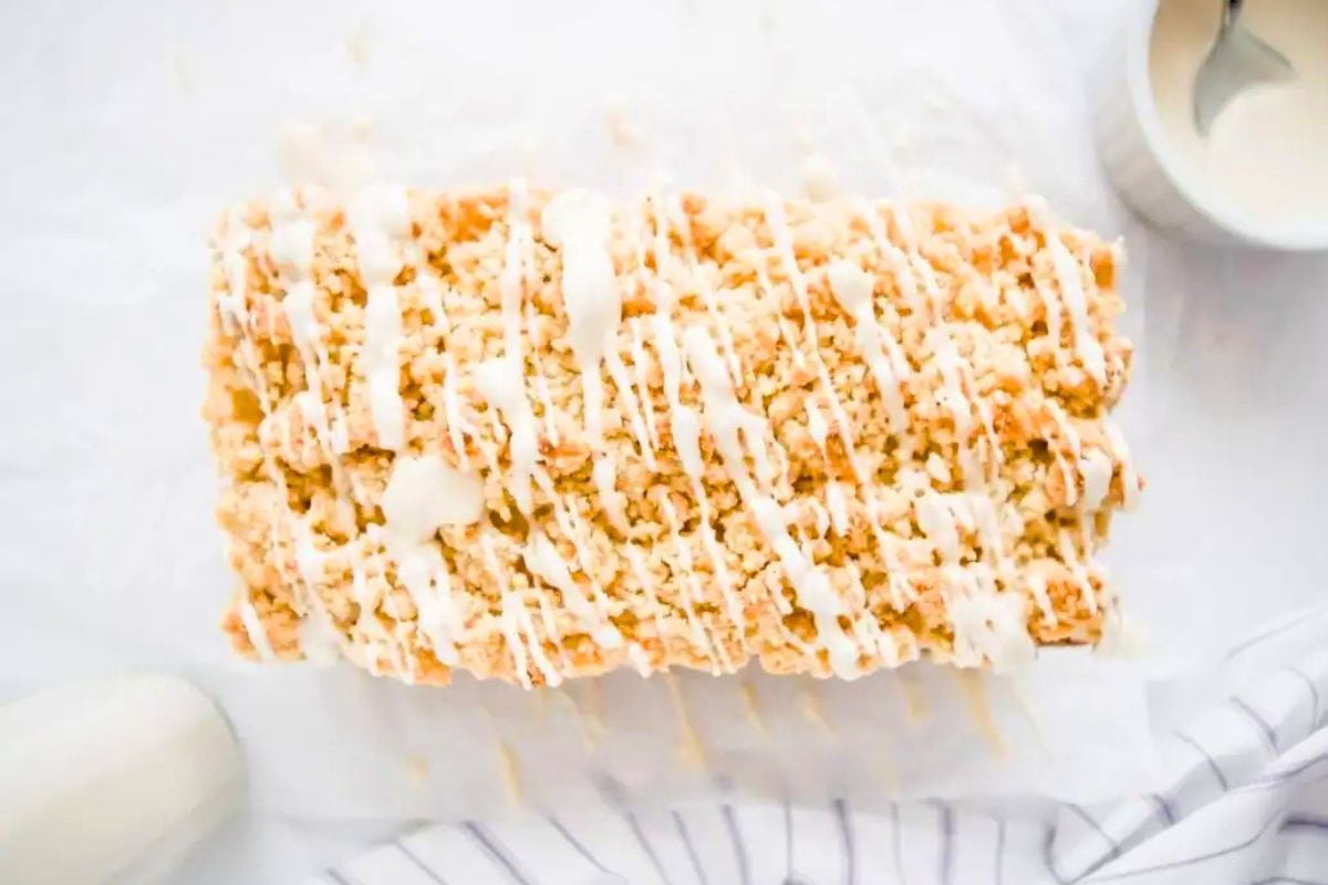 Apple Crumb Cake With Cinnamon Crumble overhead view.