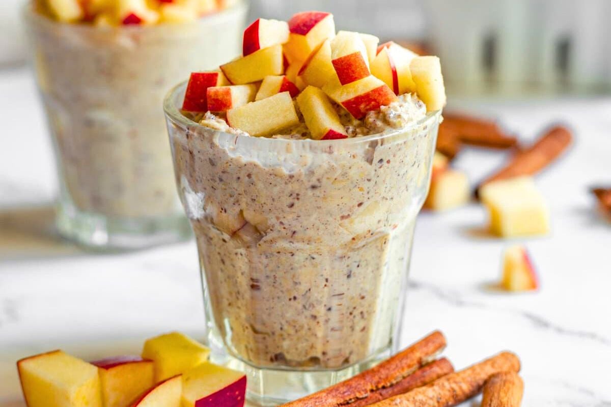 Apple Pie Overnight Oats close up look.