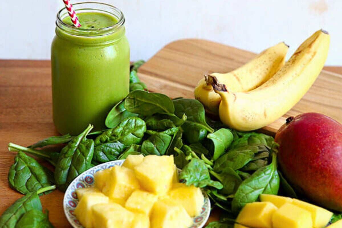 Green Smoothie with fruits and greens.