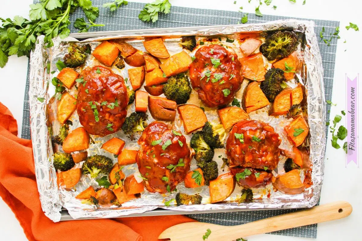 Mini-Meatloaf-Sheet-Pan-Dinner overhead view.