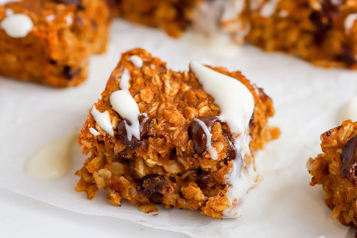 Pumpkin Oatmeal Bars close up look.