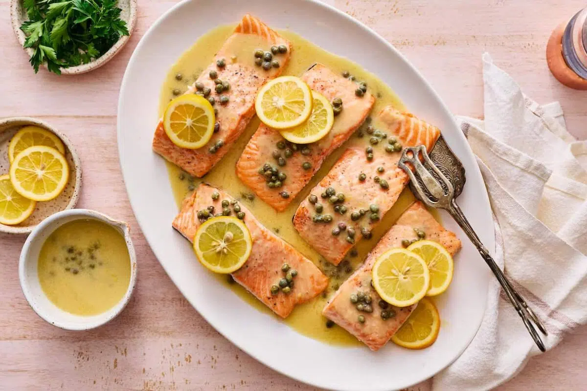 Salmon Piccata on a plate.