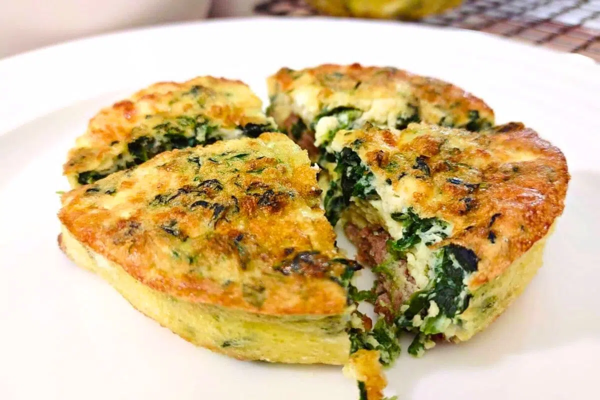 Crustless Steak and Spinach Mini Quiche close up look.