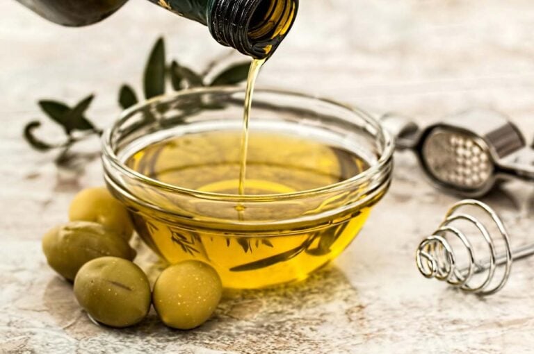 Comparing Cooking Oils: Health Benefits from Worst to Best