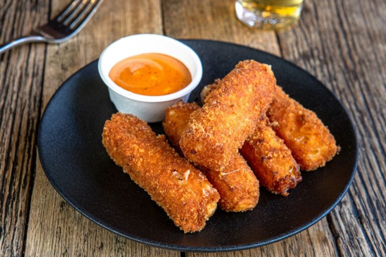Best Frozen Mozzarella Sticks Loved by Shoppers