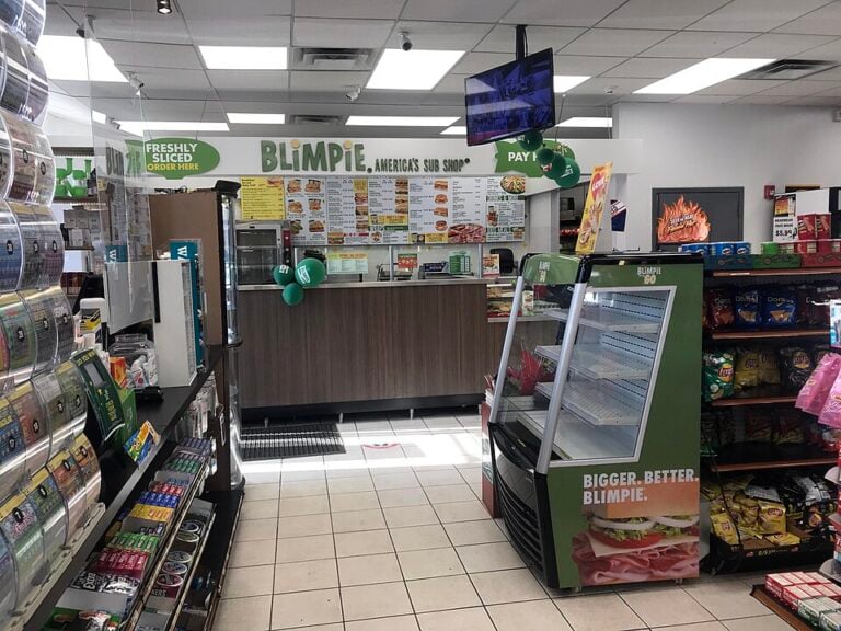 Experts Predict Which Fast-Food Chains Might Not Last in 2026